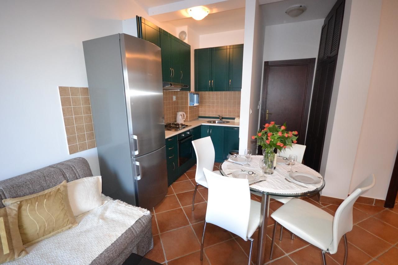 Апартаменты Boka Gardens Seaside Resort Котор-17