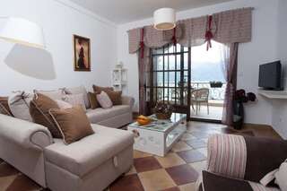 Апартаменты Boka Gardens Seaside Resort Котор Апартаменты с видом на море-2