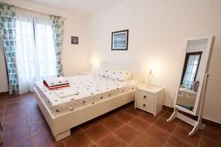 Апартаменты Boka Gardens Seaside Resort Котор Апартаменты с видом на море-4