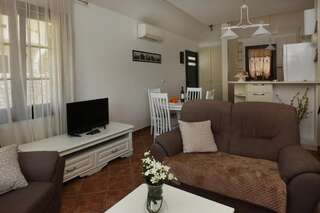 Апартаменты Boka Gardens Seaside Resort Котор Апартаменты с видом на море-3