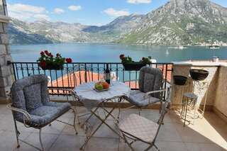 Апартаменты Boka Gardens Seaside Resort Котор Апартаменты с видом на море-2