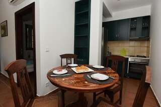 Апартаменты Boka Gardens Seaside Resort Котор Апартаменты с видом на море-4