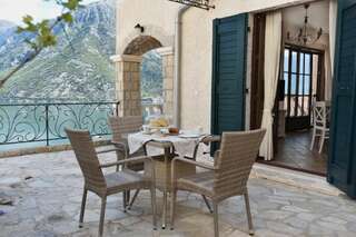 Апартаменты Boka Gardens Seaside Resort Котор Апартаменты с видом на море-2