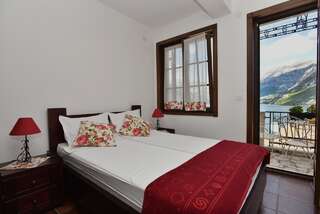 Апартаменты Boka Gardens Seaside Resort Котор Апартаменты с видом на море-3