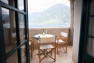 Апартаменты Boka Gardens Seaside Resort Котор Апартаменты с 2 спальнями (для 3 взрослых)-1