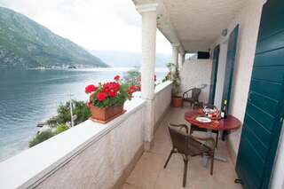 Апартаменты Boka Gardens Seaside Resort Котор Апартаменты с 2 спальнями (для 4 взрослых)-1